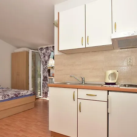 Apartment Studio Antonio Makarska