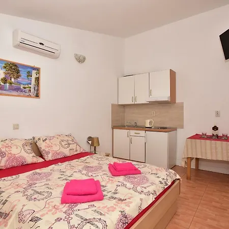 Antonio * Makarska